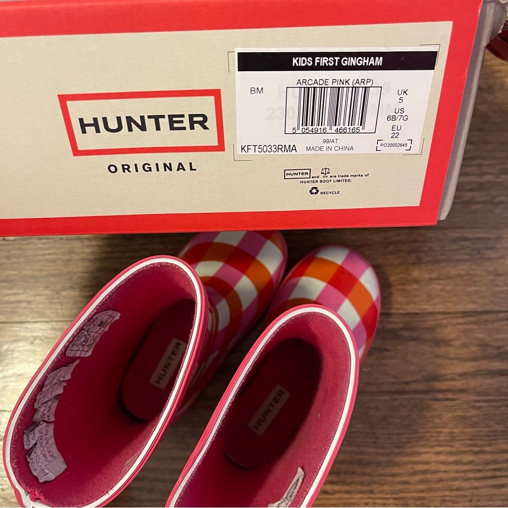 Hunter Kids First Gingham Rain Boots - Picture 3 of 9